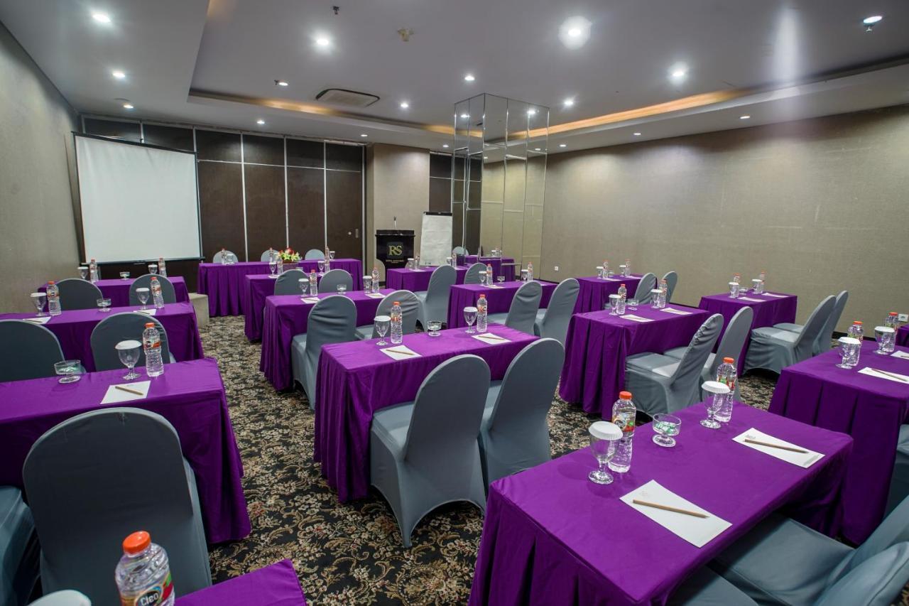 Royal Regantris Cendana Otel Surabaya Dış mekan fotoğraf