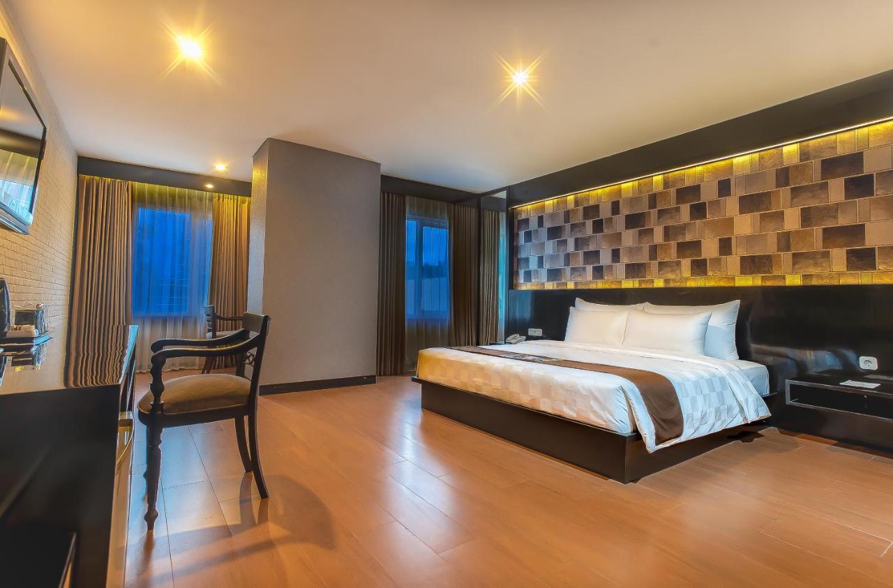 Royal Regantris Cendana Otel Surabaya Dış mekan fotoğraf