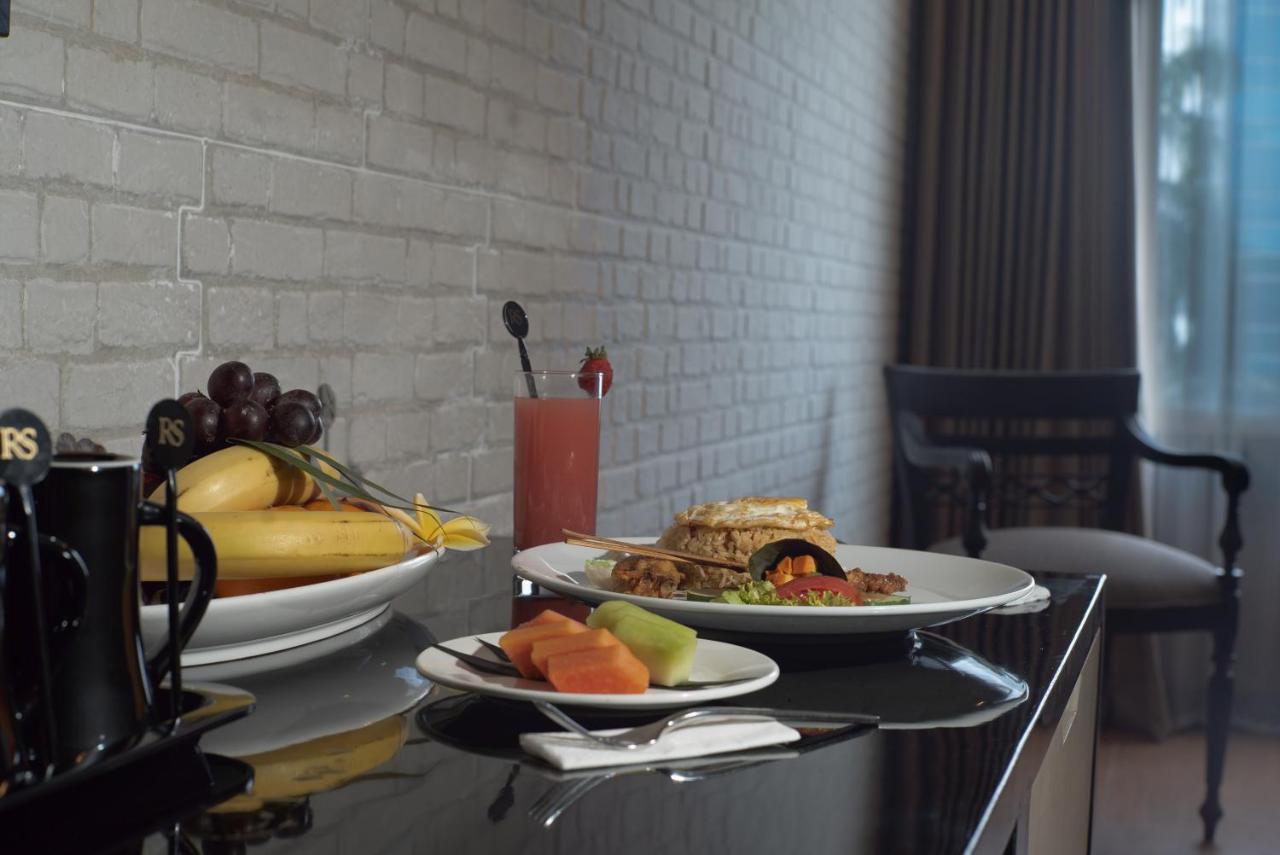 Royal Regantris Cendana Otel Surabaya Dış mekan fotoğraf