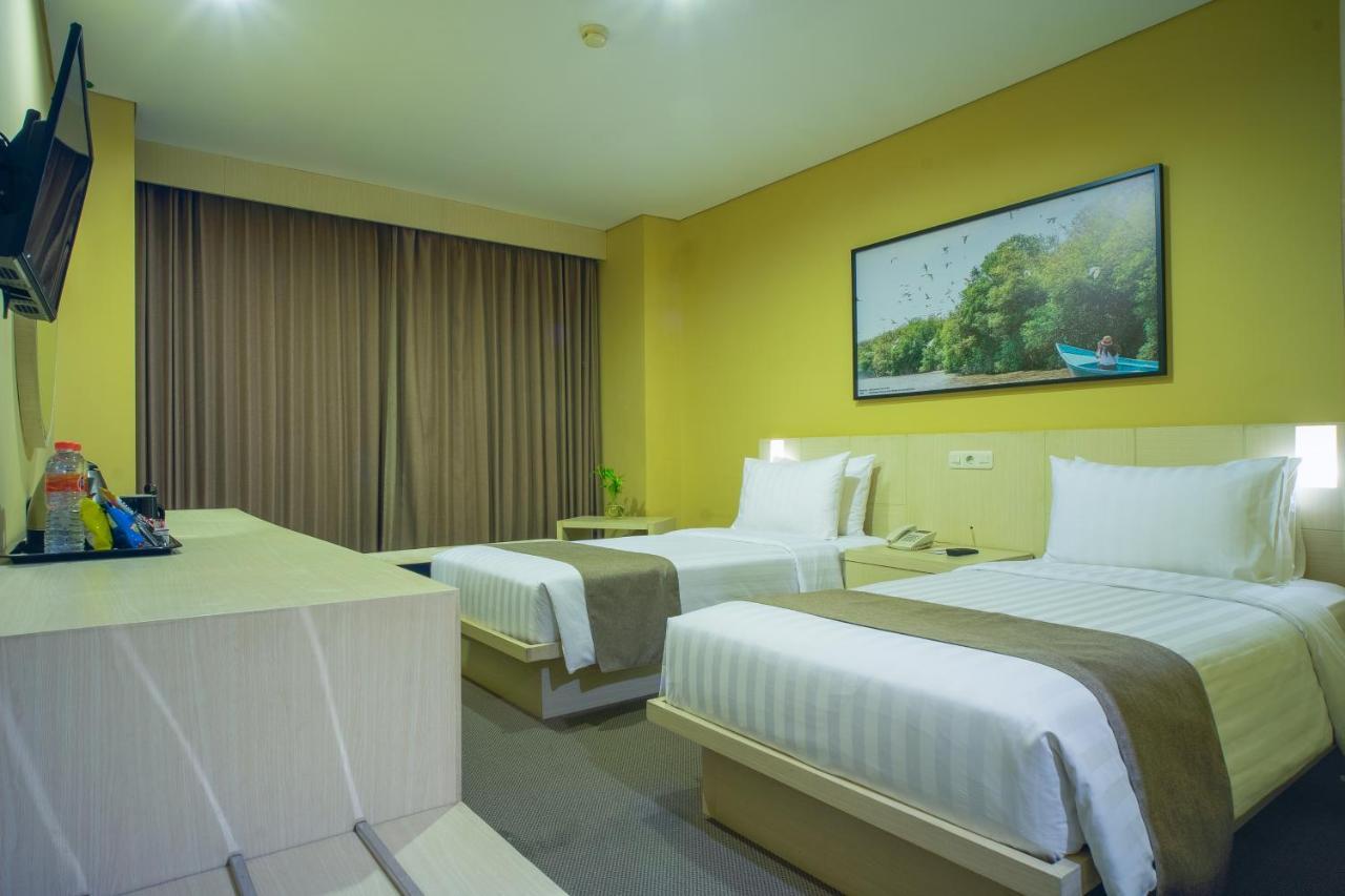Royal Regantris Cendana Otel Surabaya Dış mekan fotoğraf