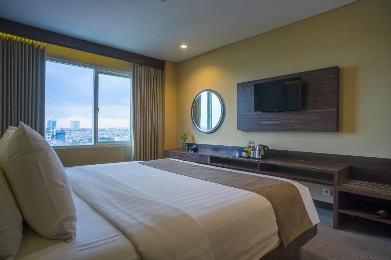 Royal Regantris Cendana Otel Surabaya Dış mekan fotoğraf