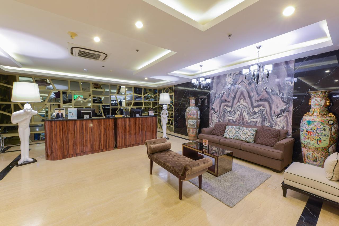 Royal Regantris Cendana Otel Surabaya Dış mekan fotoğraf